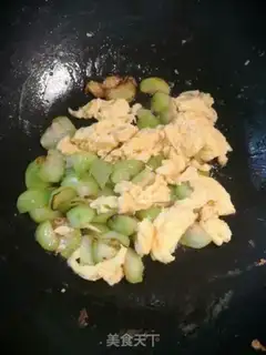 Make Smelt fried eggs step 8