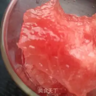 Make Hand over watermelon juice step 3