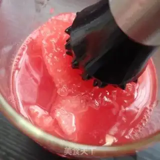 Make Hand over watermelon juice step 4