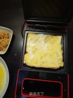 Make Egg pine sandwich step 2