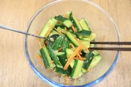 Make The silver ear of the cold cucumber step 6