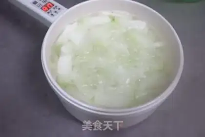 Make A melon-bread soup step 3