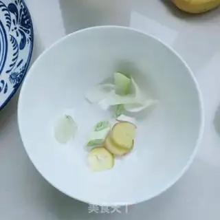 Make Eggfish soup step 1