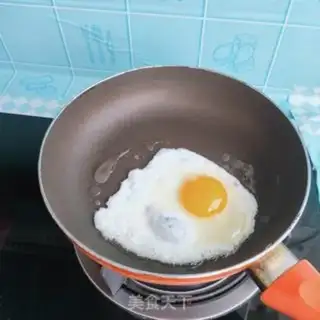 Make Eggfish soup step 2