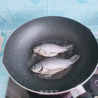 Make Eggfish soup step 3