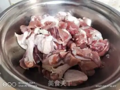 Make Duck-cracked melon step 1