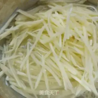 Make Roast potato nest eggs step 1