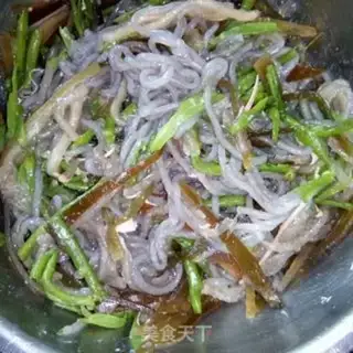 Make Seaweed silk and sour powder step 1
