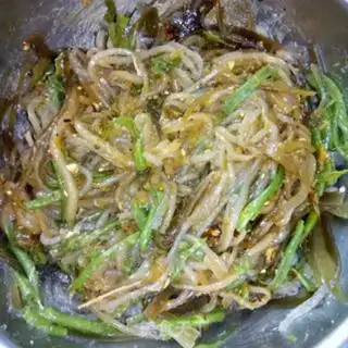 Make Seaweed silk and sour powder step 2