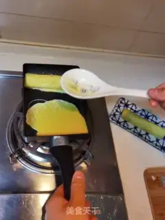 Make A thick egg burn step 8
