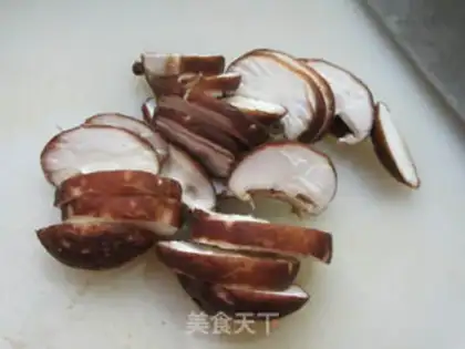 Make Sphinx four-season bean fried chicken leg meat step 5