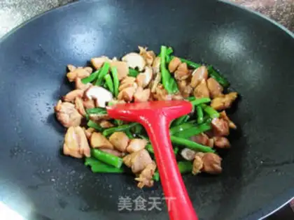 Make Sphinx four-season bean fried chicken leg meat step 8