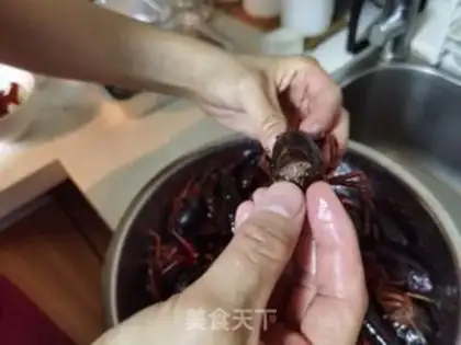 Make Spicy lobster step 0