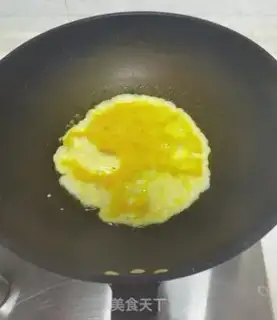 Make cucumber eggs fried fragrance step 4