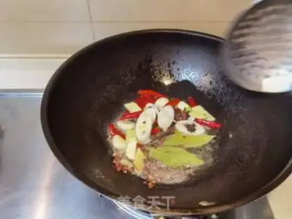 Make Spicy lobster step 5