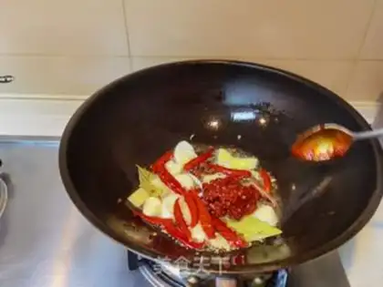 Make Spicy lobster step 6