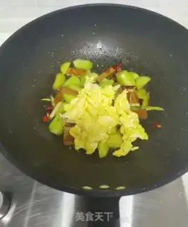 Make cucumber eggs fried fragrance step 9