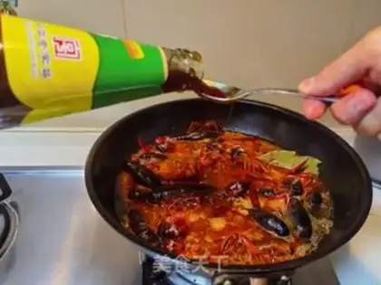 Make Spicy lobster step 13