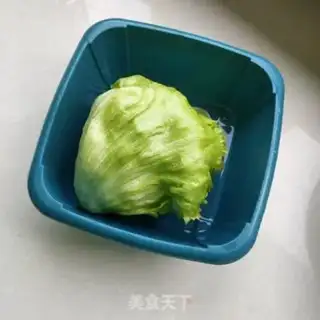 Make Sesame sauce, lettuce step 0