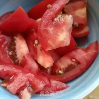 Make Cream tomato fried goose eggs step 1