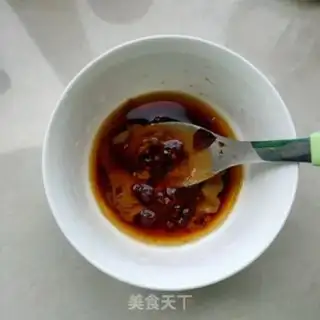 Make Sesame sauce, lettuce step 4