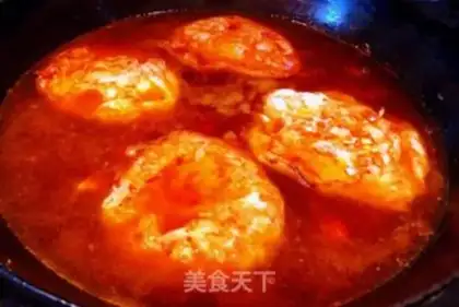 Make Eggs and tomato sausage noodles step 7