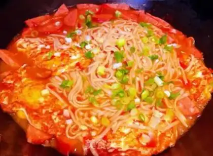 Make Eggs and tomato sausage noodles step 9