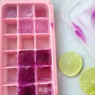 Make Squeeze lemon and make tea step 6