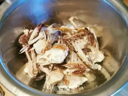 Make Spicy crabs step 0