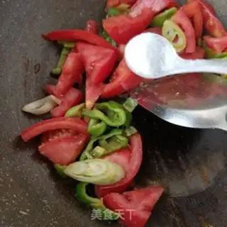 Make Cream tomato fried goose eggs step 12