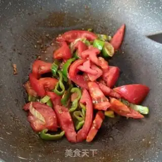 Make Cream tomato fried goose eggs step 15