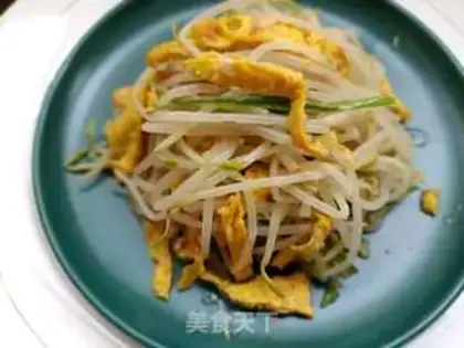 Make Egg-skin green bean sprouts step 17