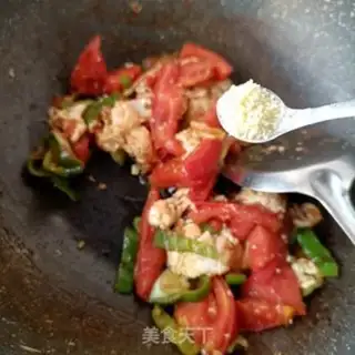 Make Cream tomato fried goose eggs step 17