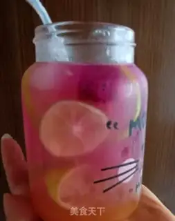 Make Squeeze lemon and make tea step 14
