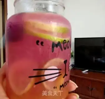 Make Squeeze lemon and make tea step 15