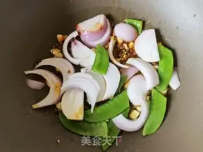 Make Dutch onions step 9