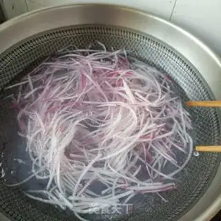 Make A fan with radish step 14