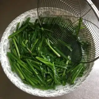Make Egg-dry omelet step 5