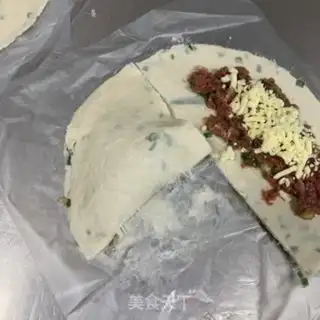 Make Quick-fried beef cake step 3