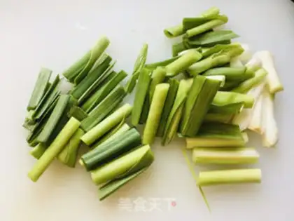 Make Garlic meat step 1