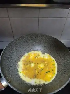 Make Onions and eggs step 8