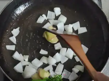 Make curry chicken cobbler step 5