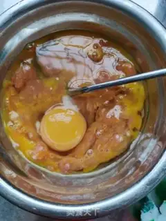 Make Meatloaf eggs step 0