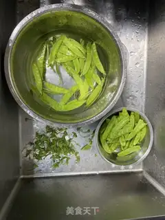 Make Garlic sausage Dutch beans step 0