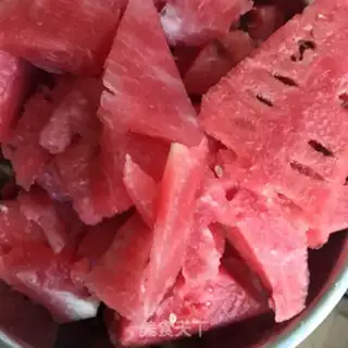 Make Ice melon juice step 1