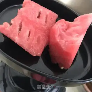 Make Ice melon juice step 2