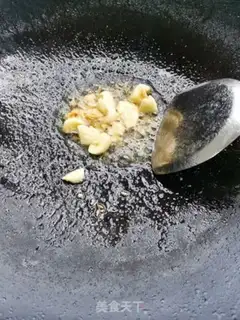 Make Scrambled mackerel step 2