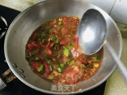 Make Eggs and tomatoes step 7