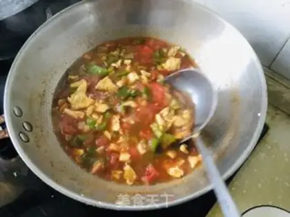 Make Eggs and tomatoes step 8