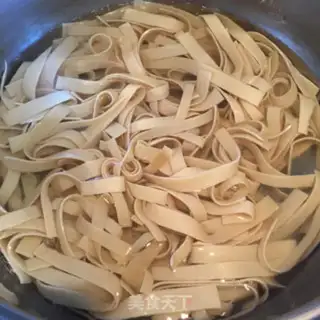 Make Garlic for bean skin step 1